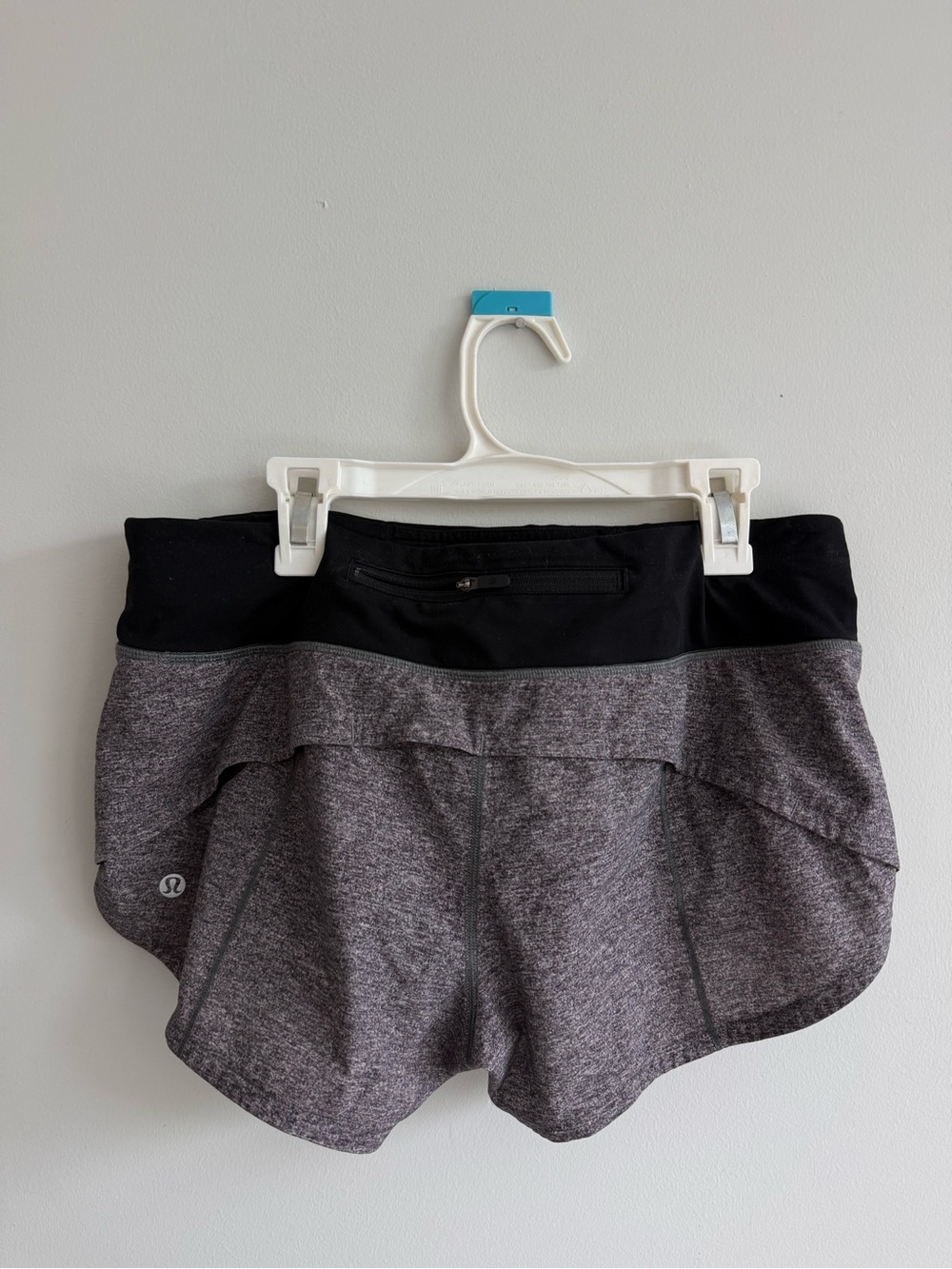 lululemon athletica Black & Heather Gray 2.5” Speed Up Shorts
